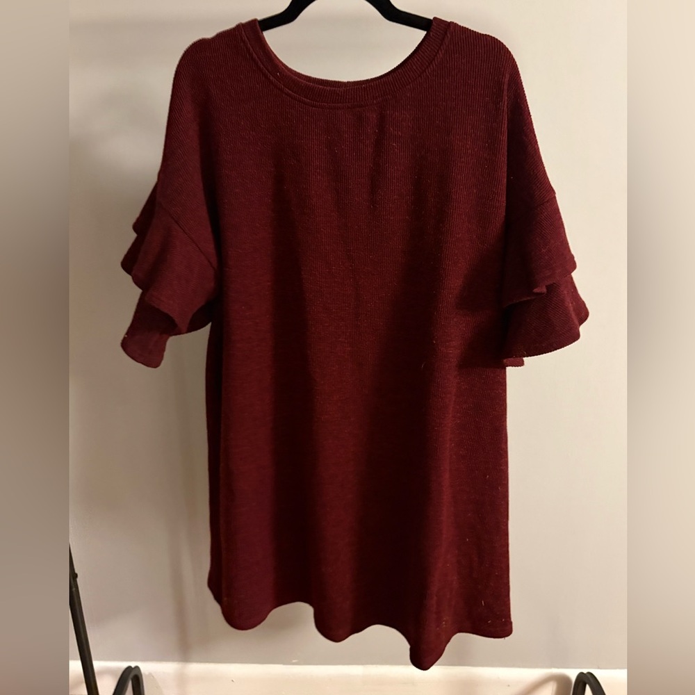 She + Sky Burgundy Ruffle Sleeve Ribbed Tunic Dress